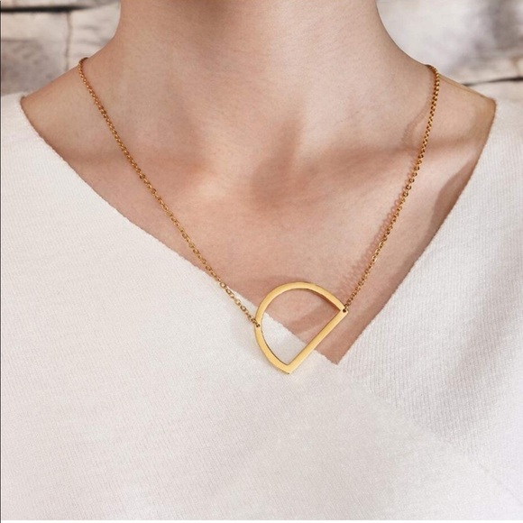 Large Gold Thin Initial Letter Necklace Charm Link P - Picture 4 of 4